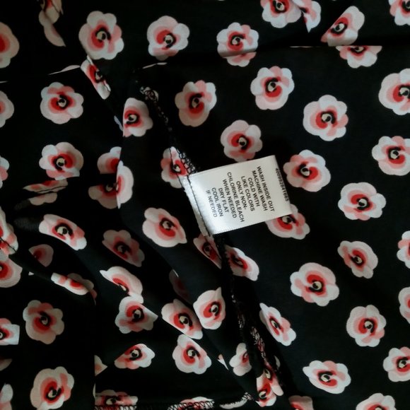 Floral Ruffle Top - Picture 8 of 9